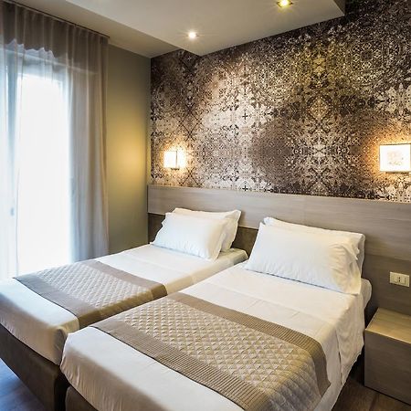 Hotel Cesare Augustus ลิโดดิเยโซโล ภายนอก รูปภาพ